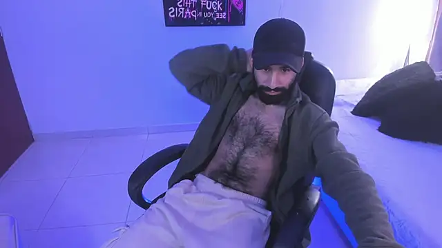 Snapshot of dominick_ahiryy chatting on 01.19.25 dominick ahiryy online show from 01.19.25