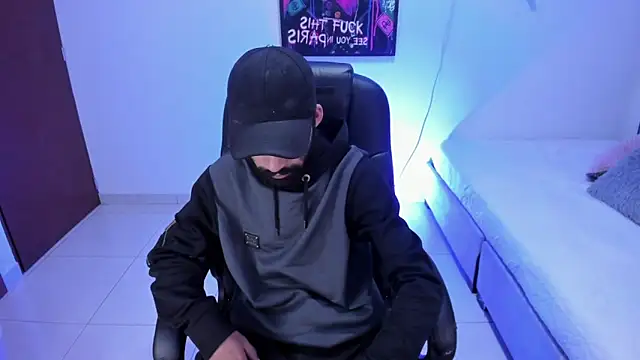 Snapshot of dominick_ahiryy chatting on 01.24.25 dominick ahiryy online show from 01.24.25