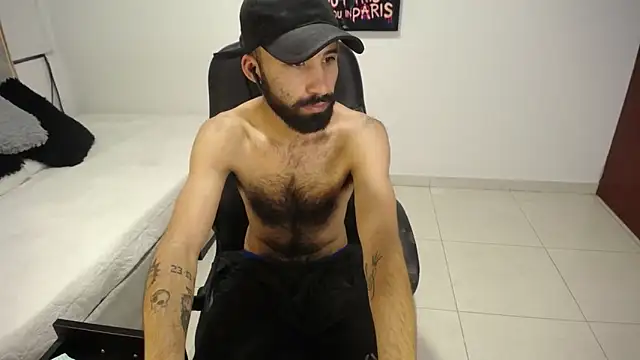 Snapshot of dominick_ahiryy chatting on 02.07.25 dominick ahiryy online show from 02.07.25