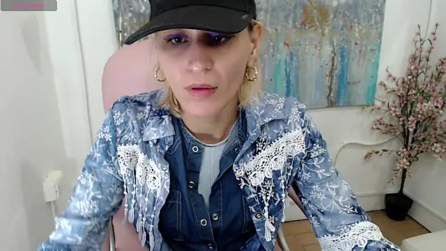 ariana crazzy online show from 12.29.24