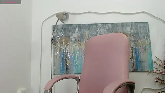 ariana crazzy online show from 12.30.24