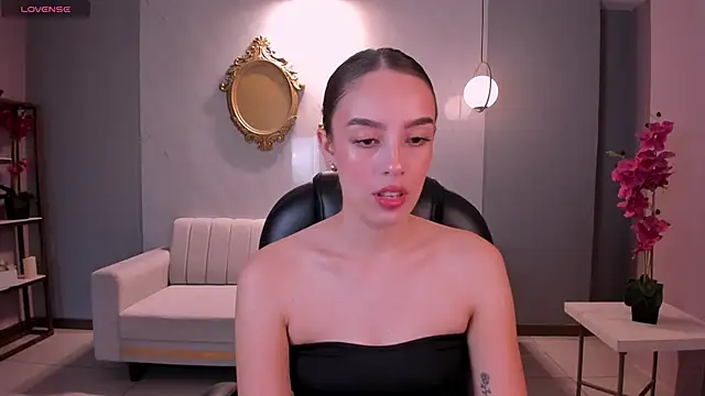 KaiaFerreira online show from 02.20.25