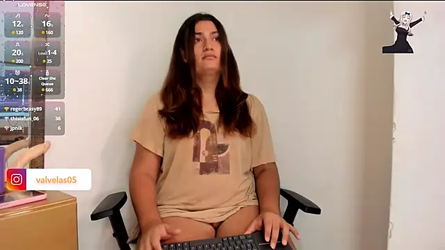 Snapshot of Valery_Maravilla_ chatting on 12.08.24 Valery Maravilla online show from 12.08.24