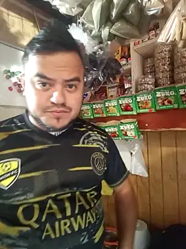 Snapshot of TheBriiaand30 chatting on 09.24.25 TheBriiaand30 online show from 09.24.25