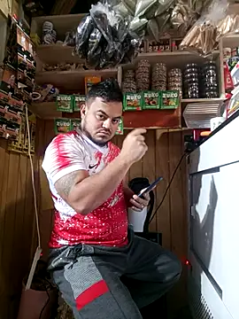 Snapshot of TheBriiaand30 chatting on 09.27.25 TheBriiaand30 online show from 09.27.25