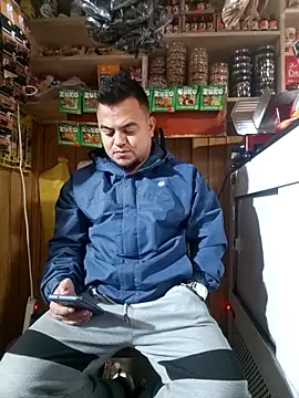 Snapshot of TheBriiaand30 chatting on 09.30.25 TheBriiaand30 online show from 09.30.25