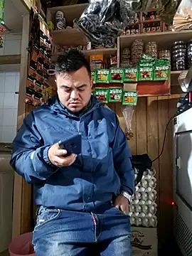 Snapshot of TheBriiaand30 chatting on 10.06.25 TheBriiaand30 online show from 10.06.25