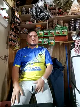 Snapshot of TheBriiaand30 chatting on 10.08.25 TheBriiaand30 online show from 10.08.25