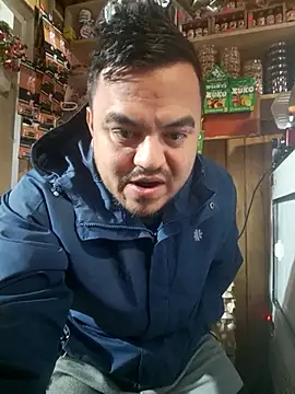 Snapshot of TheBriiaand30 chatting on 10.12.25 TheBriiaand30 online show from 10.12.25