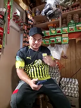 Snapshot of TheBriiaand30 chatting on 10.16.25 TheBriiaand30 online show from 10.16.25