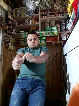 Snapshot of TheBriiaand30 chatting on 11.01.25 TheBriiaand30 online show from 11.01.25