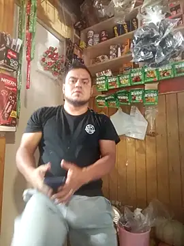 Snapshot of TheBriiaand30 chatting on 11.29.25 TheBriiaand30 online show from 11.29.25