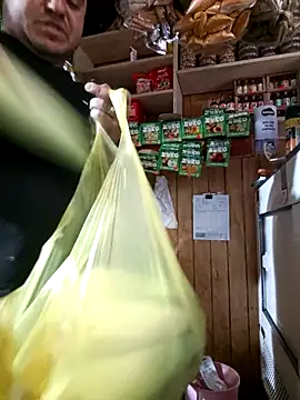 Snapshot of TheBriiaand30 chatting on 01.13.26 TheBriiaand30 online show from 01.13.26