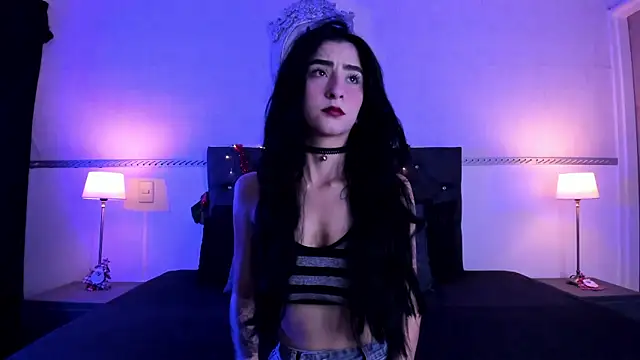 Snapshot of RomeroMoon chatting on 12.11.24 RomeroMoon online show from 12.11.24