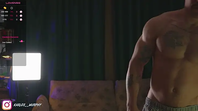 Snapshot of Karlos_Ripped_ chatting on 01.27.25 Karlos Ripped online show from 01.27.25