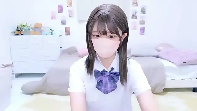 Snapshot of aki_zzz chatting on 03.16.26 aki zzz online show from 03.16.26