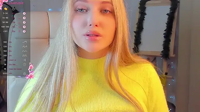 Evacadooo online show from 12.12.24