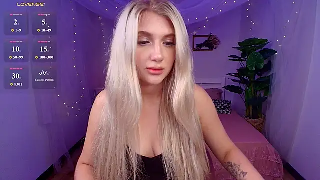 Evacadooo online show from 07.07.26