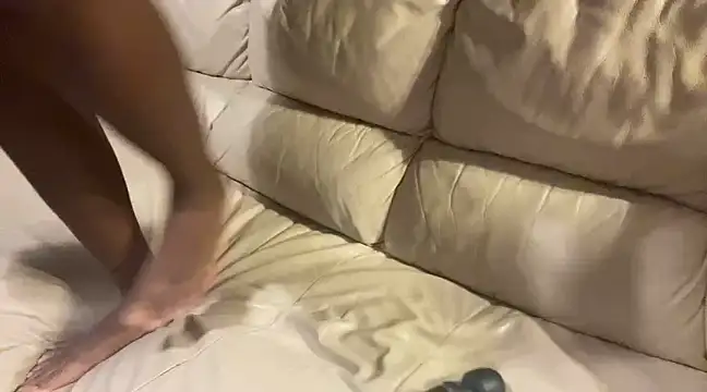 iveedie017 online show from 12.09.24