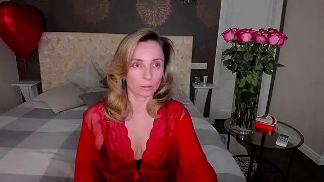 Snapshot of AllisonWilliams chatting on 03.14.26 AllisonWilliams online show from 03.14.26