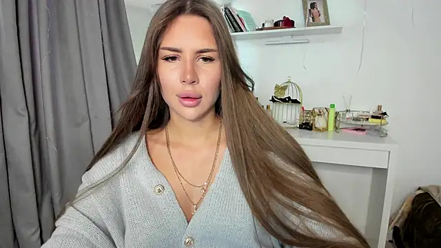 Snapshot of SuraMune chatting on 03.12.25 SuraMune online show from 03.12.25