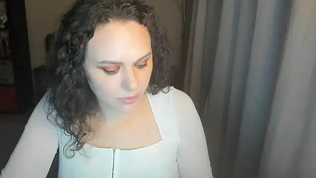 Snapshot of MollyCheiz chatting on 07.02.26 MollyCheiz online show from 07.02.26
