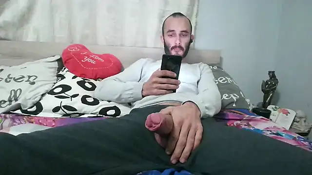 kisandgioni online show from 01.04.25