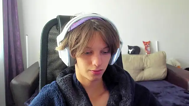 Ostin meow online show from 10.28.25