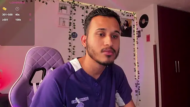 Raf brunette online show from 01.24.25