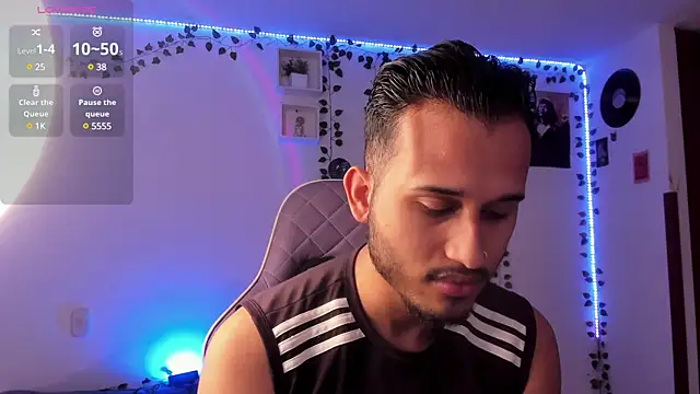 Raf brunette online show from 02.27.25