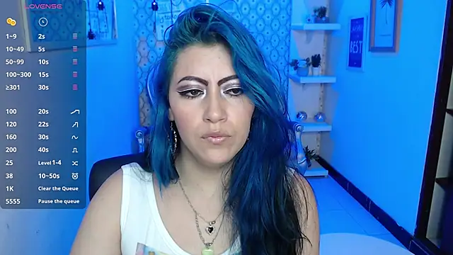 scarleth blue online show from 02.07.25