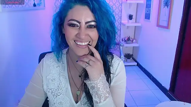 scarleth blue online show from 03.03.25