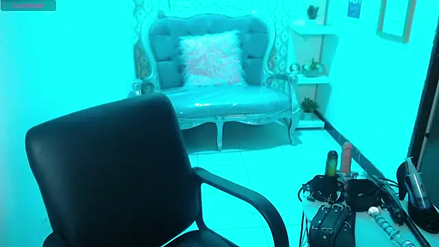 scarleth blue online show from 03.05.25