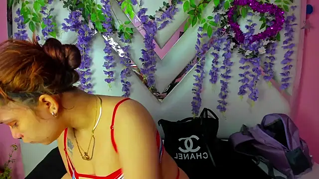 MelanyCarter18 online show from 10.14.25