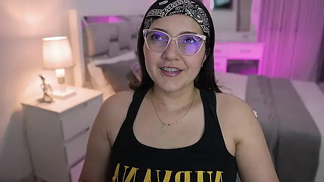 Camilaa bueno online show from 01.25.25