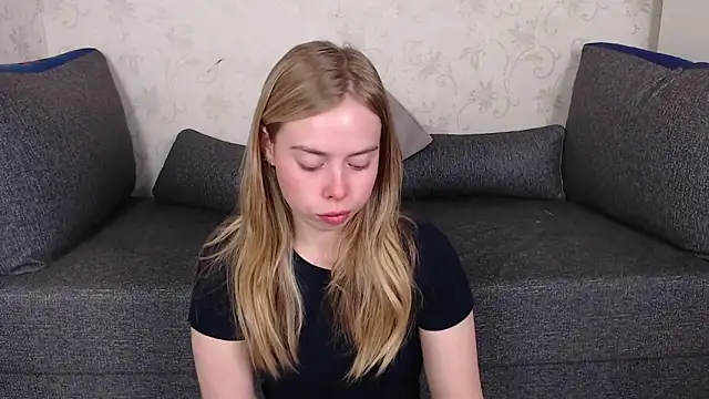 sofiaa here online show from 05.14.26