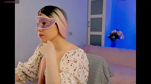 Snapshot of jeancolex chatting on 12.05.24 jeancolex online show from 12.05.24