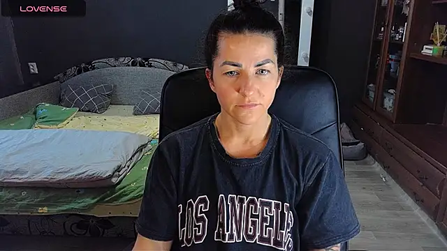 Aria Dl online show from 04.18.26