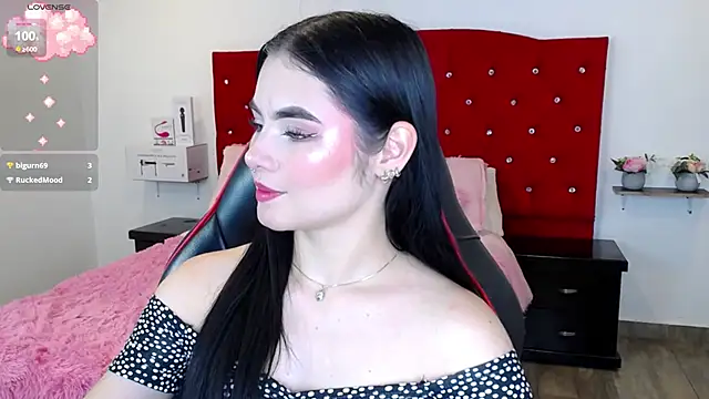 Snapshot of Miah_hilton2 chatting on 12.04.24 Miah hilton2 online show from 12.04.24