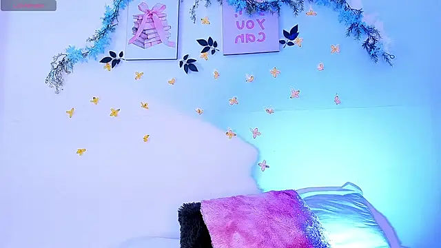  karenestrada online show from 11.21.25