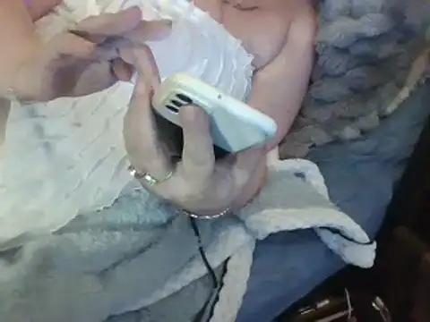 housewife shantie online show from 03.21.25