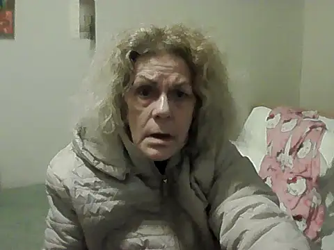 housewife shantie online show from 02.15.26