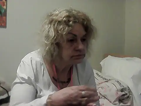 housewife shantie online show from 03.08.26