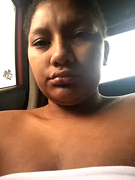 elly willis online show from 10.10.25