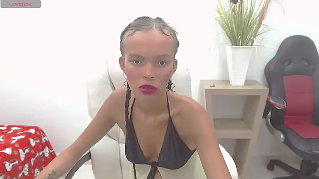 lulu 25  online show from 12.16.24