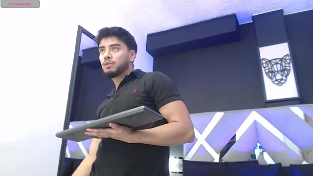 Tommidubois online show from 01.02.25