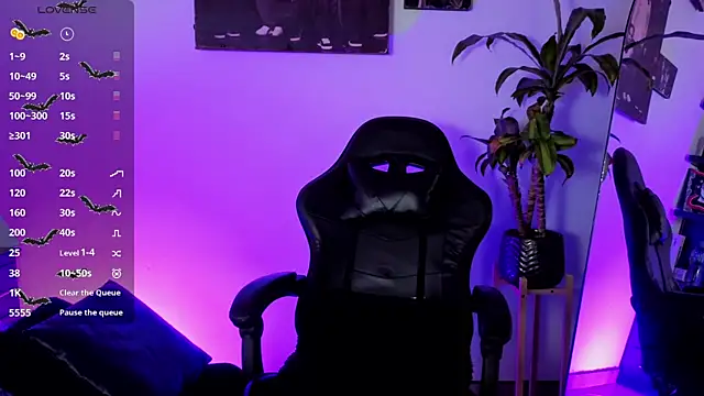 Alisson Wynter online show from 12.02.25