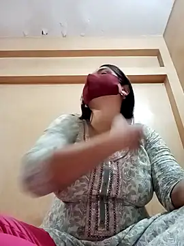 Magical Girl- online show from 02.12.25