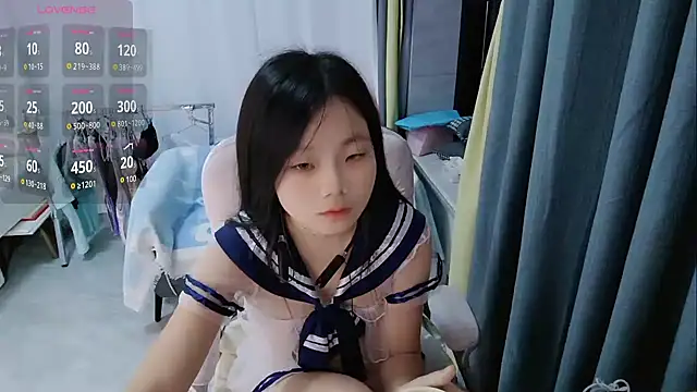 Lena-yyds online show from 10.23.25