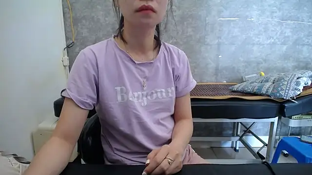 HotQueen online show from 09.12.25